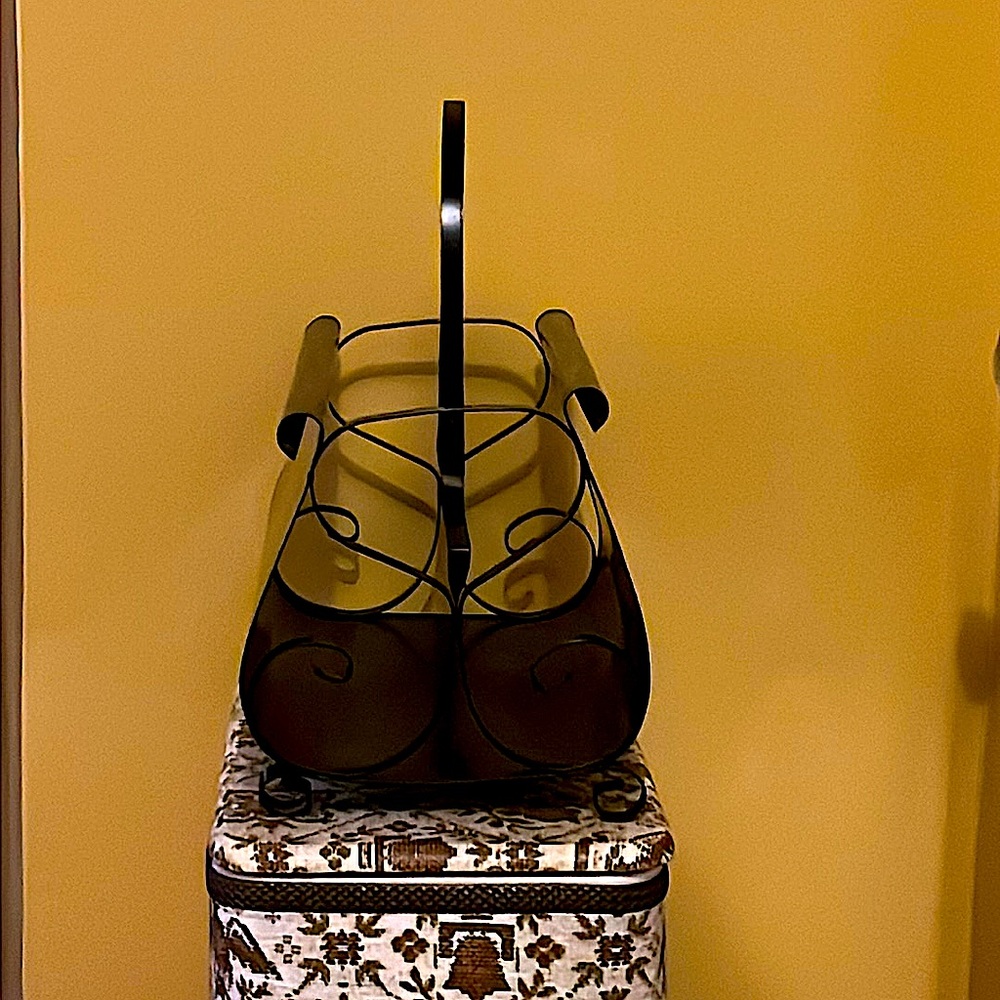 MAGAZINE RACK - Picture 4 of 8